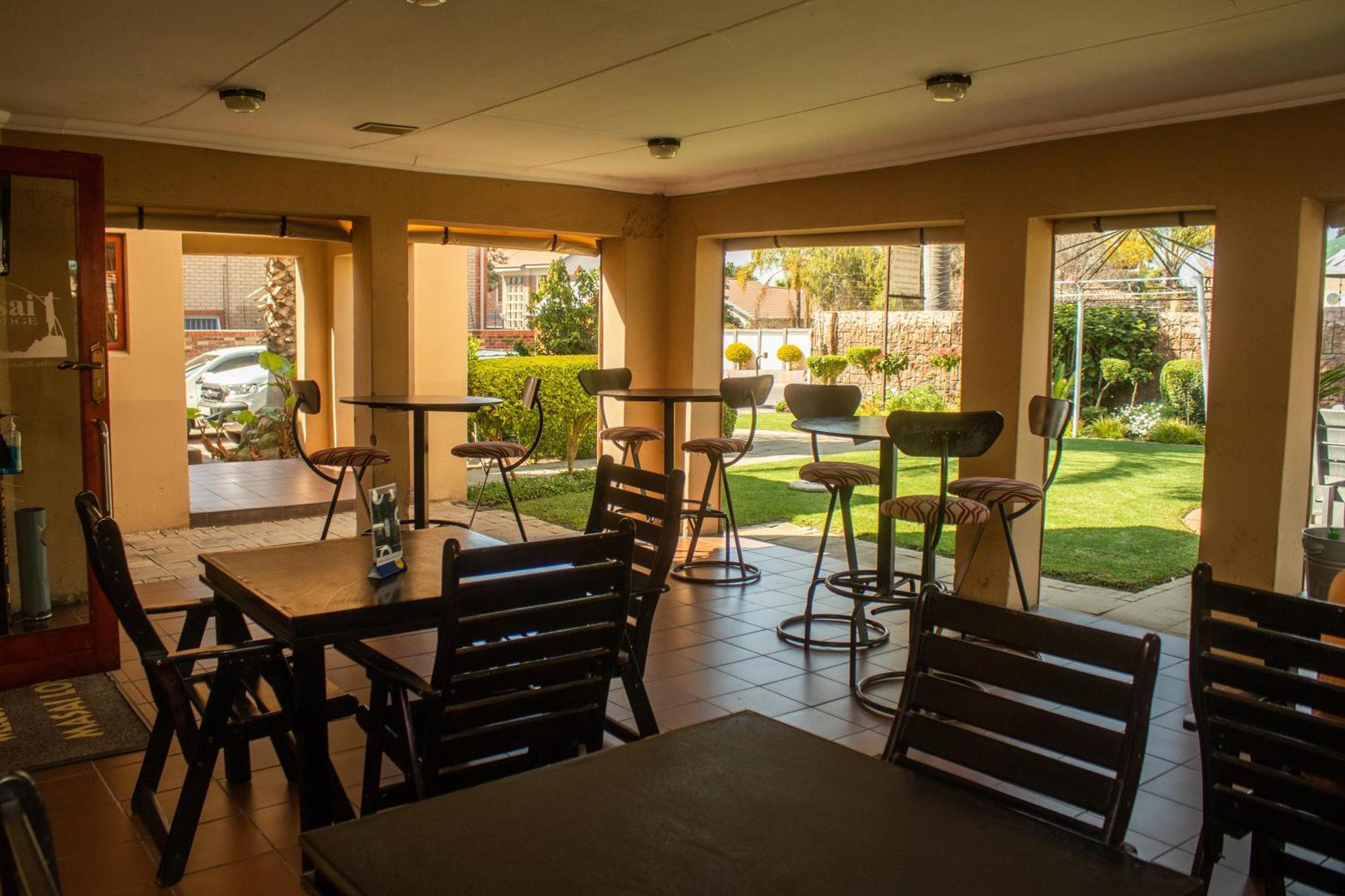 Masai Lodge ポロクワネ エクステリア 写真